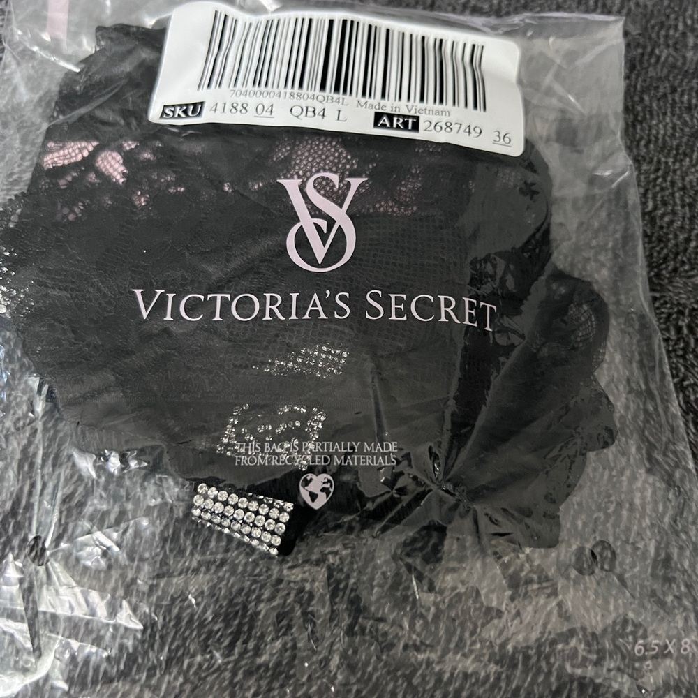 Victoria’s Secret Shine Strap Rose Lace Crotchless Brazilian Panty - Picture 4 of 5